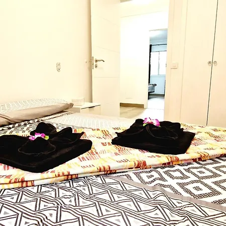 Jardines Del Sur, 3 Bedroom 別荘 *